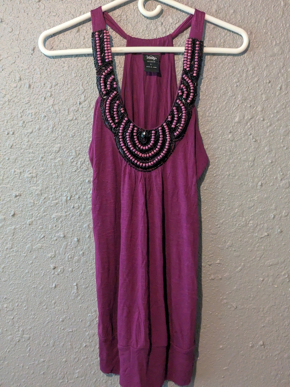 Sz L Vanity Women's Beaded Neckline Tank - Magenta